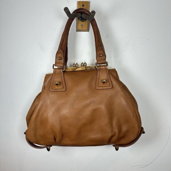 CC SKYE Camel Brown Lamb‎ leather shoulder Bag Gold Trim Clasp GUC - Picture 7 of 16